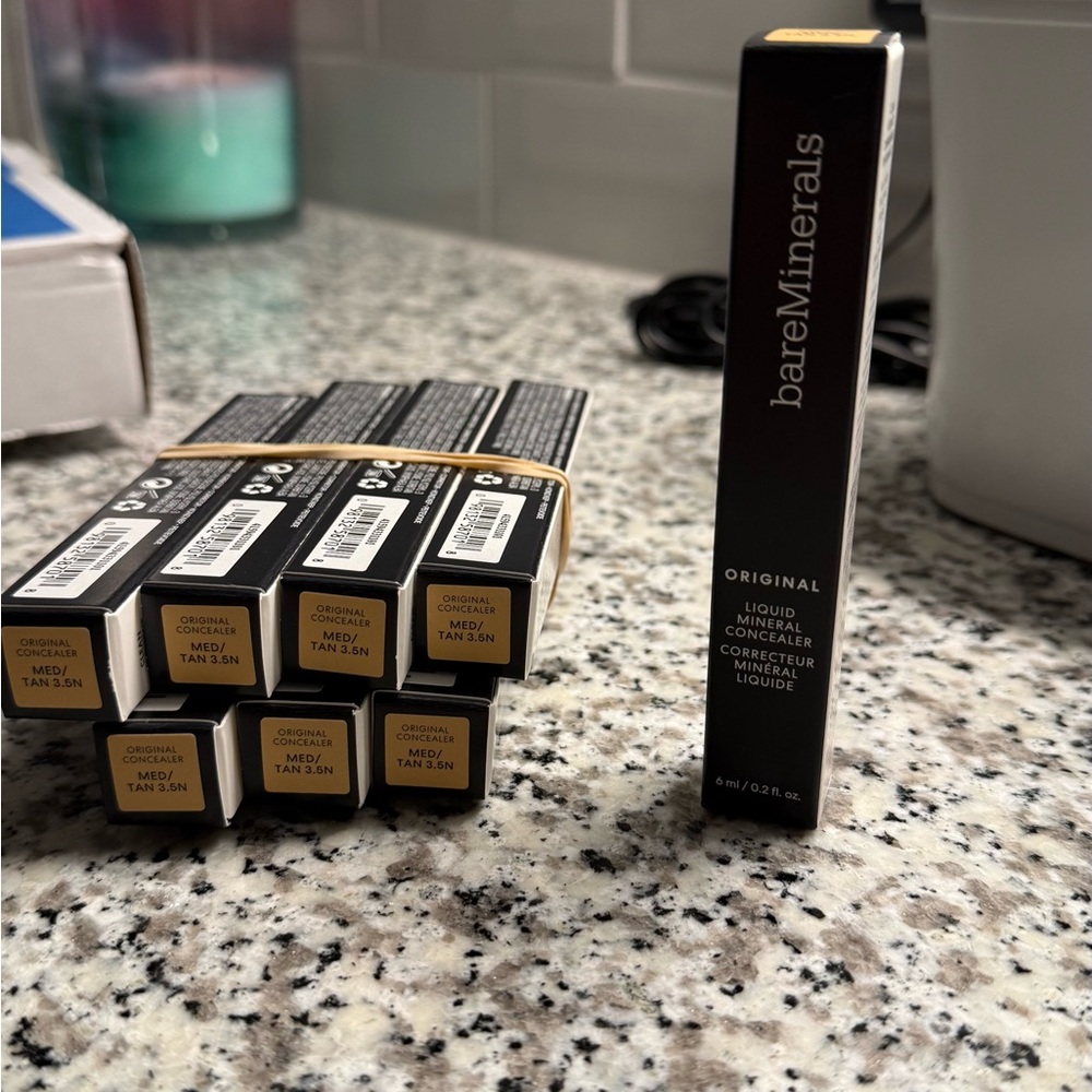 bareMinerals Original Concealer in Light/Medium 3.5